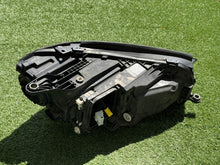 Laden Sie das Bild in den Galerie-Viewer, Frontscheinwerfer Mercedes-Benz Gle A1679061600 Links Scheinwerfer Headlight