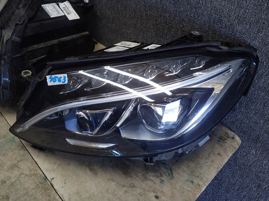 Frontscheinwerfer Mercedes-Benz W205 A2059063104 FULL LED Rechts oder Links