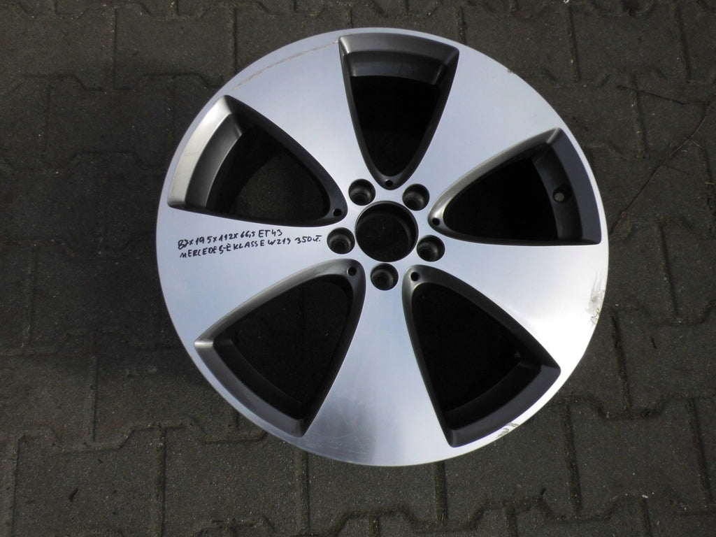 1x Alufelge 19 Zoll 8.0" 5x112 43ET Glanz Silber A2134012000 Mercedes-Benz W213 FEL3715465827ic