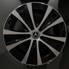 Laden Sie das Bild in den Galerie-Viewer, 4x Alufelge 18 Zoll 8.0&quot; 5x112 43ET Glanz Schwarz A2134013700 Mercedes-Benz W213
