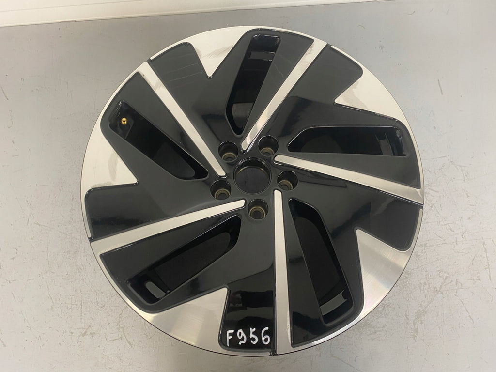 1x Alufelge 19 Zoll 8.5" 5x112 42ET Glanz Schwarz 14B601025B VW Vii Rim Wheel FEL7703683066su