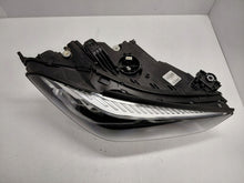 Laden Sie das Bild in den Galerie-Viewer, Frontscheinwerfer BMW 8 G16 G14 G15 5A27A26-01 Full LED Rechts Headlight SCH2778242294bi