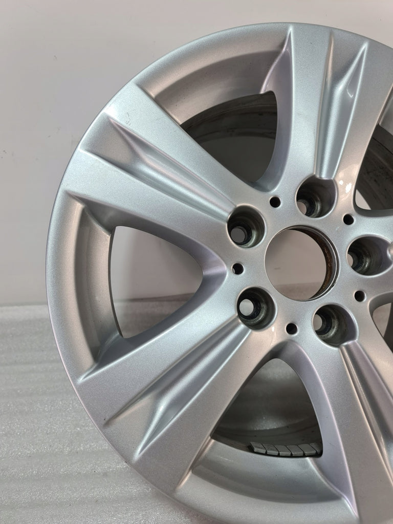 1x Alufelge 16 Zoll 7.0" 5x120 44ET Matt Silber 6779696 BMW 1 E88 E81 E82 E87