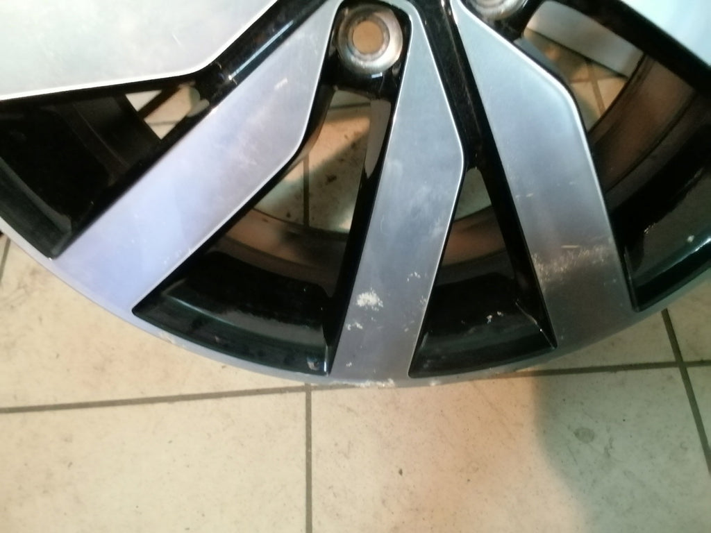 1x Alufelge 18 Zoll 7.0" 5x112 52ET Glanz Schwarz 5TA601025 VW Touran Rim Wheel FEL5467873182th