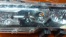 Laden Sie das Bild in den Galerie-Viewer, Frontscheinwerfer Toyota Corolla 81150-02E71 LED Ein Stück (Rechts oder Links)