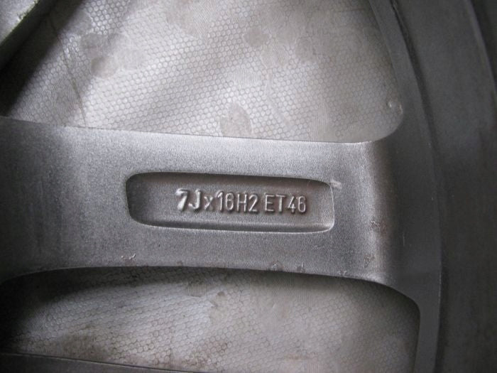 1x Alufelge 16 Zoll 7.0" 5x100 46ET Glanz Silber 6C0601025J VW Polo Rim Wheel FEL5861331555cq