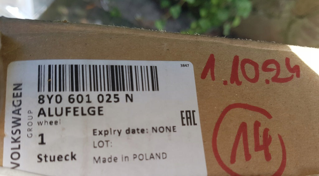 1x Alufelge 18 Zoll 8.0" 5x112 46ET Glanz Schwarz 8Y0601025N- Audi A3 Rim Wheel FEL1014276412to