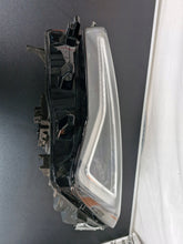 Load image into Gallery viewer, Frontscheinwerfer Seat Ateca 1EX014891-31 Links Scheinwerfer Headlight SCH4100210337xa