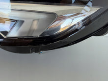 Laden Sie das Bild in den Galerie-Viewer, Frontscheinwerfer Opel Corsa F 39162658 LED Links Scheinwerfer Headlight SCH1818227350rx
