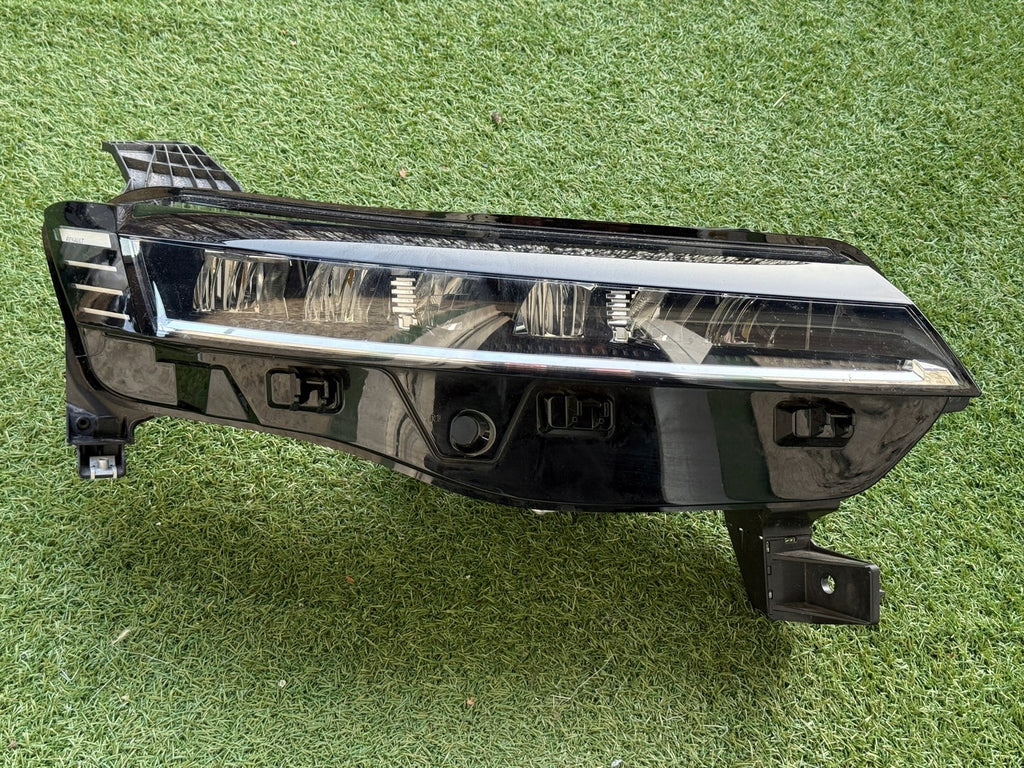 Frontscheinwerfer Renault Megane I E-Tech 260104574R Rechts Headlight SCH4261140323rr