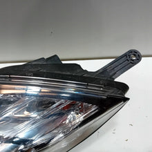 Laden Sie das Bild in den Galerie-Viewer, Frontscheinwerfer Hyundai Ix20 KRH3082 LED Links Scheinwerfer Headlight