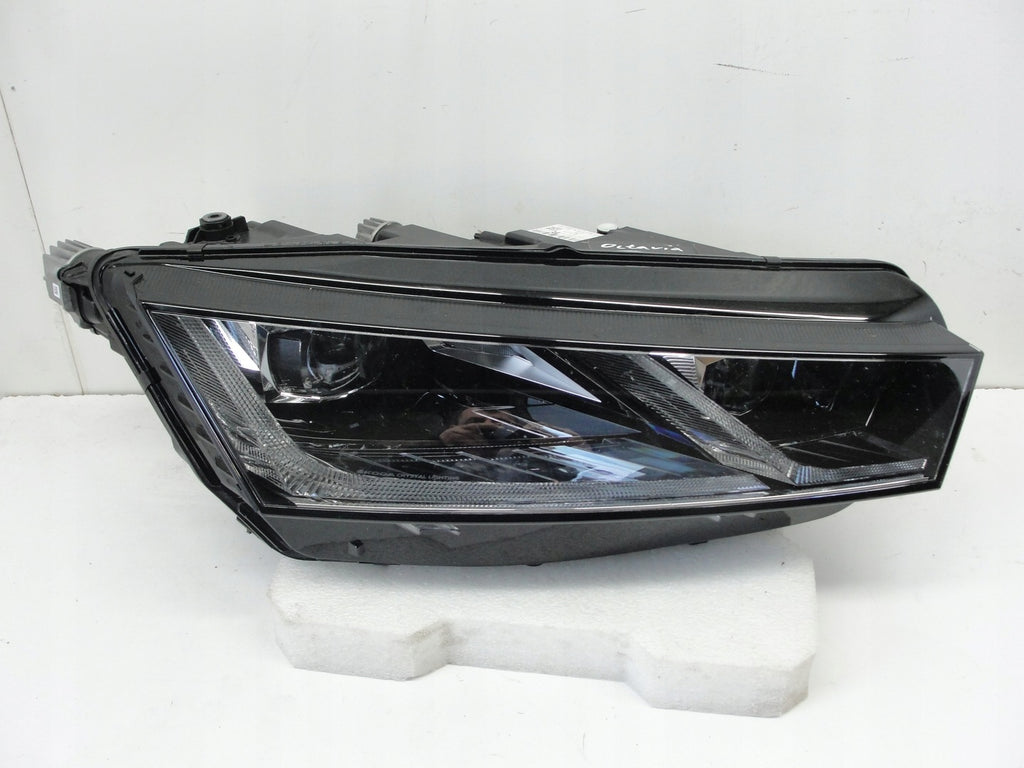 Frontscheinwerfer Skoda Octavia IV 5E4941016A LED Rechts Scheinwerfer Headlight SCH3603825691cu