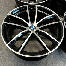 Laden Sie das Bild in den Galerie-Viewer, 4x Alufelge 18 Zoll 8.0" 5x112 30ET Glanz Schwarz 8093915 BMW 5 G31 G30 FEL2841540142gd