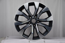 Load image into Gallery viewer, 1x Alufelge 17 Zoll 7.0&quot; 5x114.3 43ET Glanz Graphit 403007202R Mg Rim Wheel