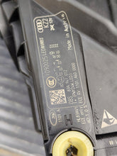 Laden Sie das Bild in den Galerie-Viewer, Frontscheinwerfer Audi Q3 83A941012 LED Rechts Scheinwerfer Headlight