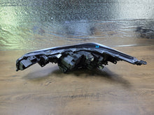 Load image into Gallery viewer, Frontscheinwerfer Suzuki Swace Corolla 81110-02S60 LED Rechts Headlight