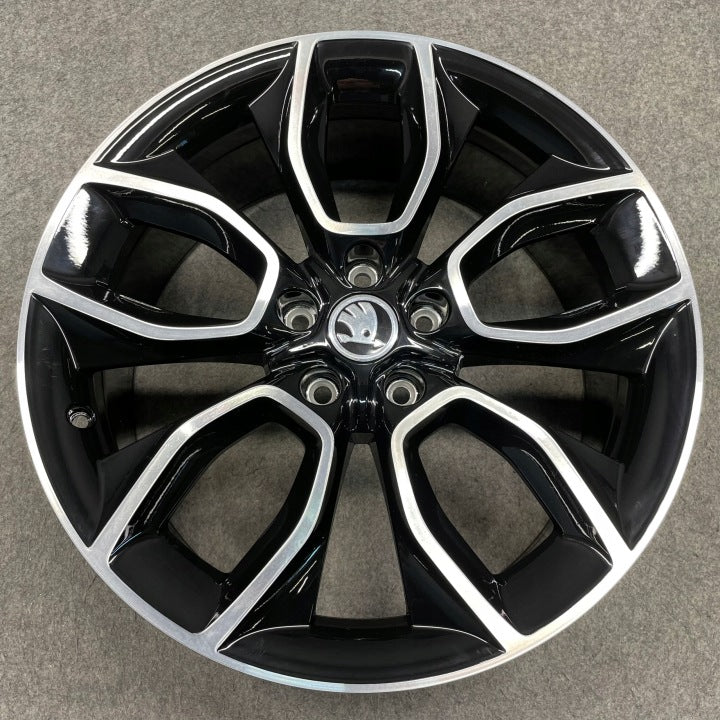 4x Alufelge 19 Zoll 8.0" 5x112 45ET Glanz Silber 57A601025C Skoda Kodiaq FEL7686764052xh