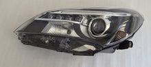 Laden Sie das Bild in den Galerie-Viewer, Frontscheinwerfer Toyota Yaris LED Links Scheinwerfer Headlight SCH9136068248sc