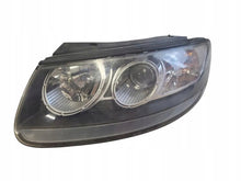 Laden Sie das Bild in den Galerie-Viewer, Frontscheinwerfer Hyundai Santa Fé II 921012BXXX Links Scheinwerfer Headlight SCH9227060779sg