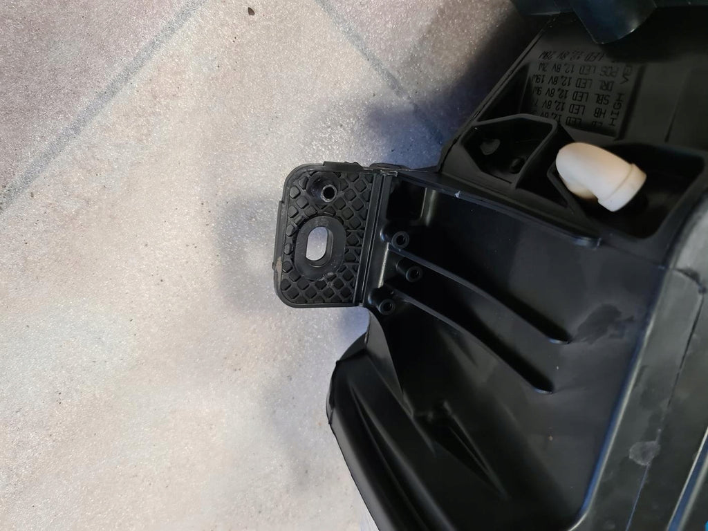 Frontscheinwerfer Ford Focus NX7B13E014CF Rechts Scheinwerfer Headlight SCH9027822353fz