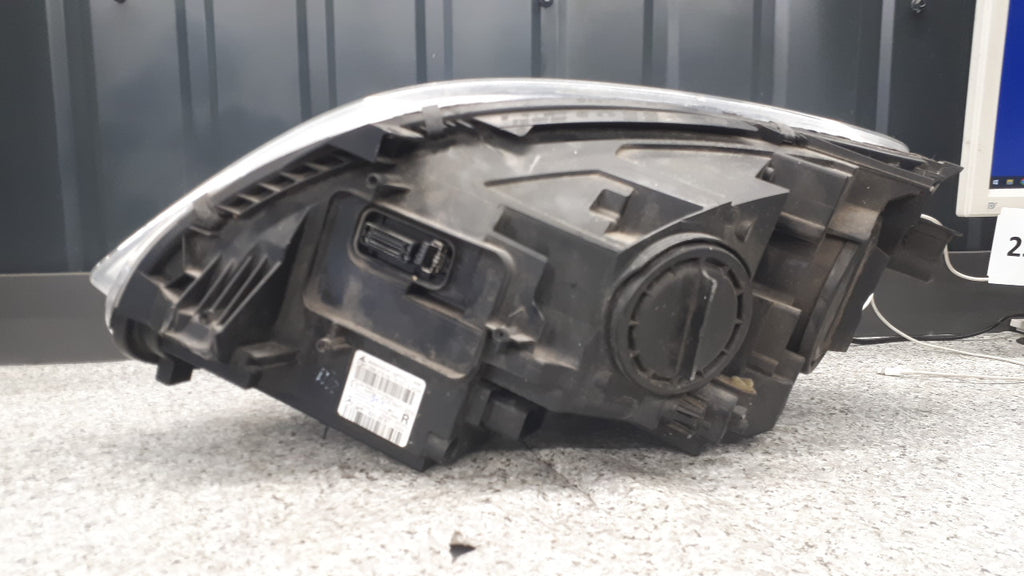 Frontscheinwerfer Mercedes-Benz W251 A2518203661 Rechts Scheinwerfer Headlight