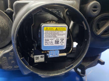 Laden Sie das Bild in den Galerie-Viewer, Frontscheinwerfer Saab 9-3 1ZS009606-12 Xenon Rechts Scheinwerfer Headlight