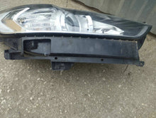 Laden Sie das Bild in den Galerie-Viewer, Frontscheinwerfer Ford Mondeo DS7313W029BG 89911932 Rechts Headlight