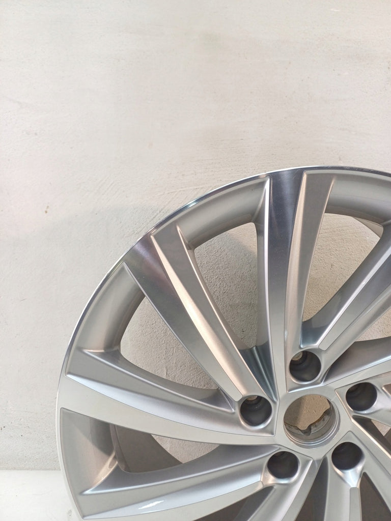 1x Alufelge 18 Zoll 7.5" 5x112 48ET Glanz Silber 5E3601025H Skoda Octavia Iv FEL9100667775ic