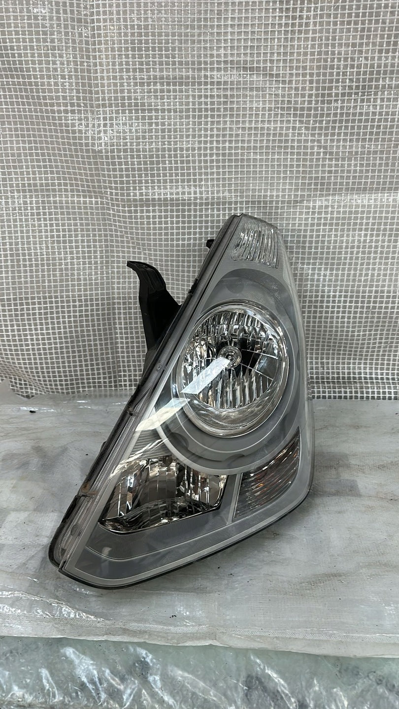 Frontscheinwerfer Hyundai H1 Links Scheinwerfer Headlight SCH1436633628ie