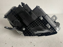 Laden Sie das Bild in den Galerie-Viewer, Frontscheinwerfer Maserati Ghibli M157 670106169 LED Links Headlight SCH9000485206dw