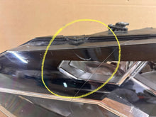 Load image into Gallery viewer, Frontscheinwerfer VW Polo 2G1941005 Ein Stück (Rechts oder Links) Headlight SCH2220127476yq