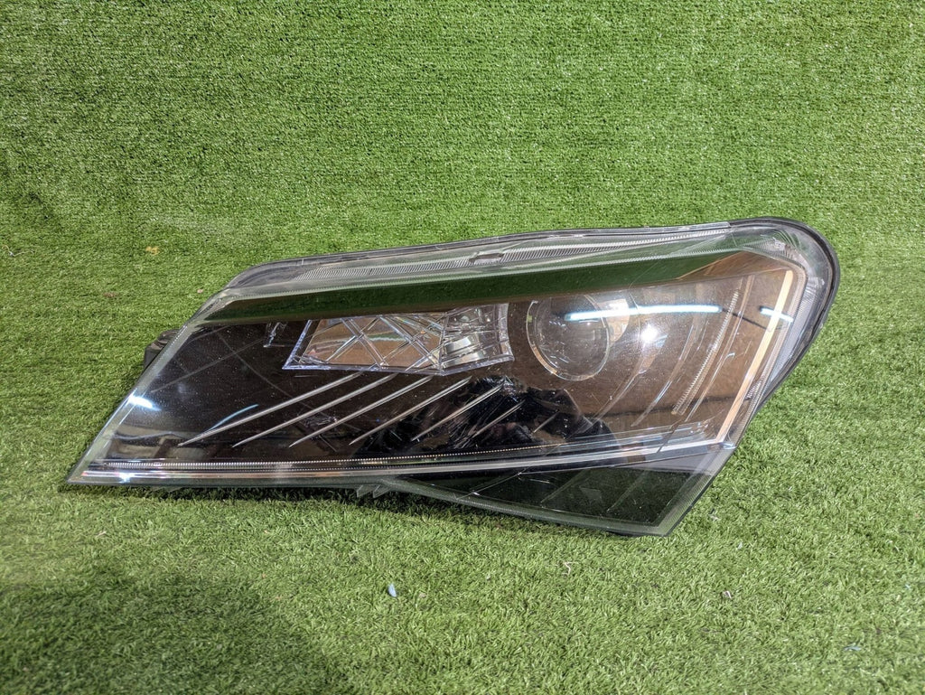 Frontscheinwerfer Skoda Superb III 3V1941015 Links Scheinwerfer Headlight SCH2609596129ie