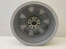 Laden Sie das Bild in den Galerie-Viewer, 1x Alufelge 16 Zoll 6.5&quot; 5x112 33ET Glanz Silber 8U0601025 Audi Q3 Rim Wheel