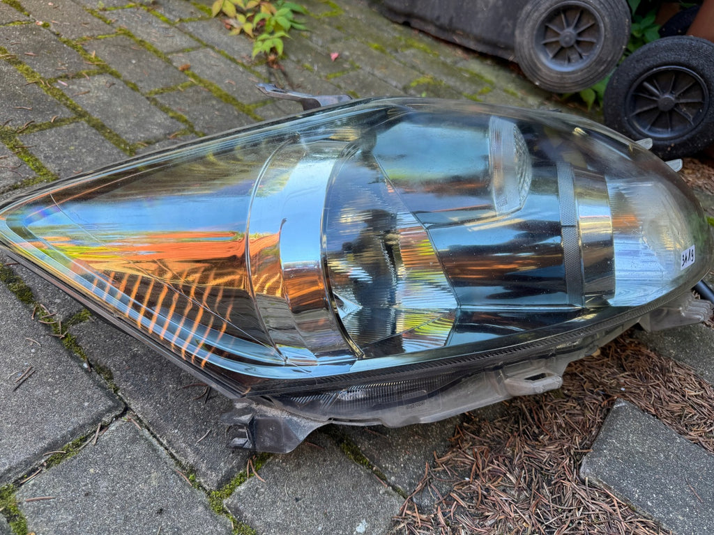 Frontscheinwerfer Toyota Auris Xenon Rechts Scheinwerfer Headlight SCH7519919686sp