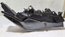 Laden Sie das Bild in den Galerie-Viewer, Frontscheinwerfer Mazda Cx5 827235440 K124-51030 Full LED Rechts Headlight SCH9810310229vi