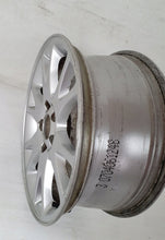 Laden Sie das Bild in den Galerie-Viewer, 1x Alufelge 16 Zoll 7.0&quot; 5x108 49ET 30748333, 30639359 Volvo S60 V70 V50