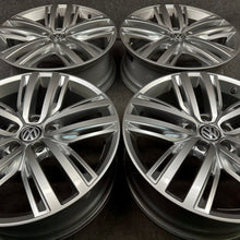 Laden Sie das Bild in den Galerie-Viewer, 4x Alufelge 19 Zoll 7.0" 5x112 43ET Glanz Silber 5NA601025N VW Tiguan Rim Wheel FEL6684127630vh