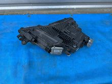 Load image into Gallery viewer, Frontscheinwerfer Skoda Superb III 3V1941015D Links Scheinwerfer Headlight SCH4973253086lb