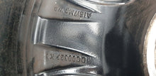 Laden Sie das Bild in den Galerie-Viewer, 1x Alufelge 18 Zoll 8.0&quot; 5x112 43ET Glanz A2134013700 Mercedes-Benz Rim Wheel