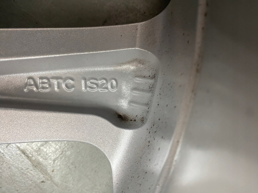 1x Alufelge 16 Zoll 6.5" 4x108 20ET Glanz Silber 39007897 Opel Crossland FEL5864741701aq