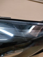 Load image into Gallery viewer, Frontscheinwerfer Opel Astra K 39158005 Links Scheinwerfer Headlight