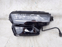 Laden Sie das Bild in den Galerie-Viewer, Frontscheinwerfer Skoda Karoq 57B941010 Rechts Scheinwerfer Headlight SCH6932406284mm