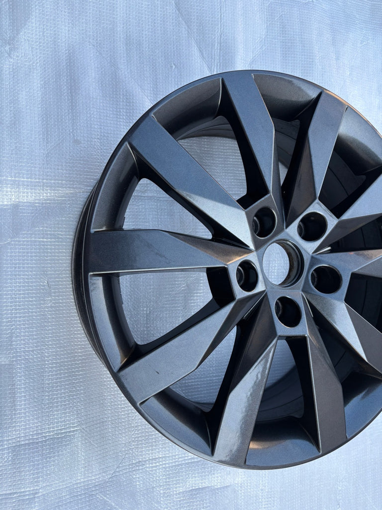 1x Alufelge 17 Zoll 6.0" 5x112 48ET Glanz Silber 5E0601025N Skoda Octavia Iii FEL1783336601hk