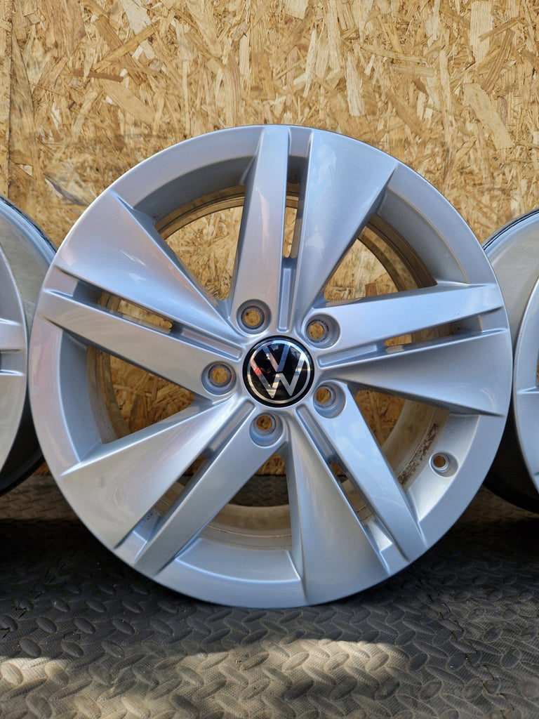 4x Alufelge 16 Zoll 7.0" 5x112 48ET Glanz Silber 5H06010251 VW I Rim Wheel FEL6047991765qe