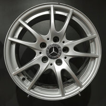 Laden Sie das Bild in den Galerie-Viewer, 4x Alufelge 16 Zoll 6.5" 5x112 49ET Glanz Silber A2464011302 Mercedes-Benz FEL4716097547ig