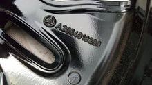 Laden Sie das Bild in den Galerie-Viewer, 1x Alufelge 18 Zoll 7.0" 5x112 44ET A2054018200 Mercedes-Benz W205 Rim Wheel FEL8975994444en