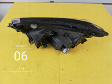 Laden Sie das Bild in den Galerie-Viewer, Frontscheinwerfer Toyota Rav 4 Rechts Scheinwerfer Headlight