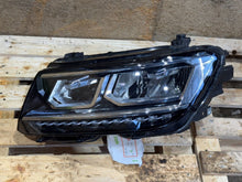 Laden Sie das Bild in den Galerie-Viewer, Frontscheinwerfer VW Tiguan 5NB941035D Links Scheinwerfer Headlight