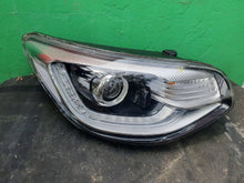 Laden Sie das Bild in den Galerie-Viewer, Frontscheinwerfer Kia Soul II 92102-B26 Xenon Rechts Scheinwerfer Headlight SCH4006019878hh