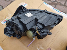 Laden Sie das Bild in den Galerie-Viewer, Frontscheinwerfer Mercedes-Benz W245 W169 A1698201861 Rechts Headlight SCH2490642466qo